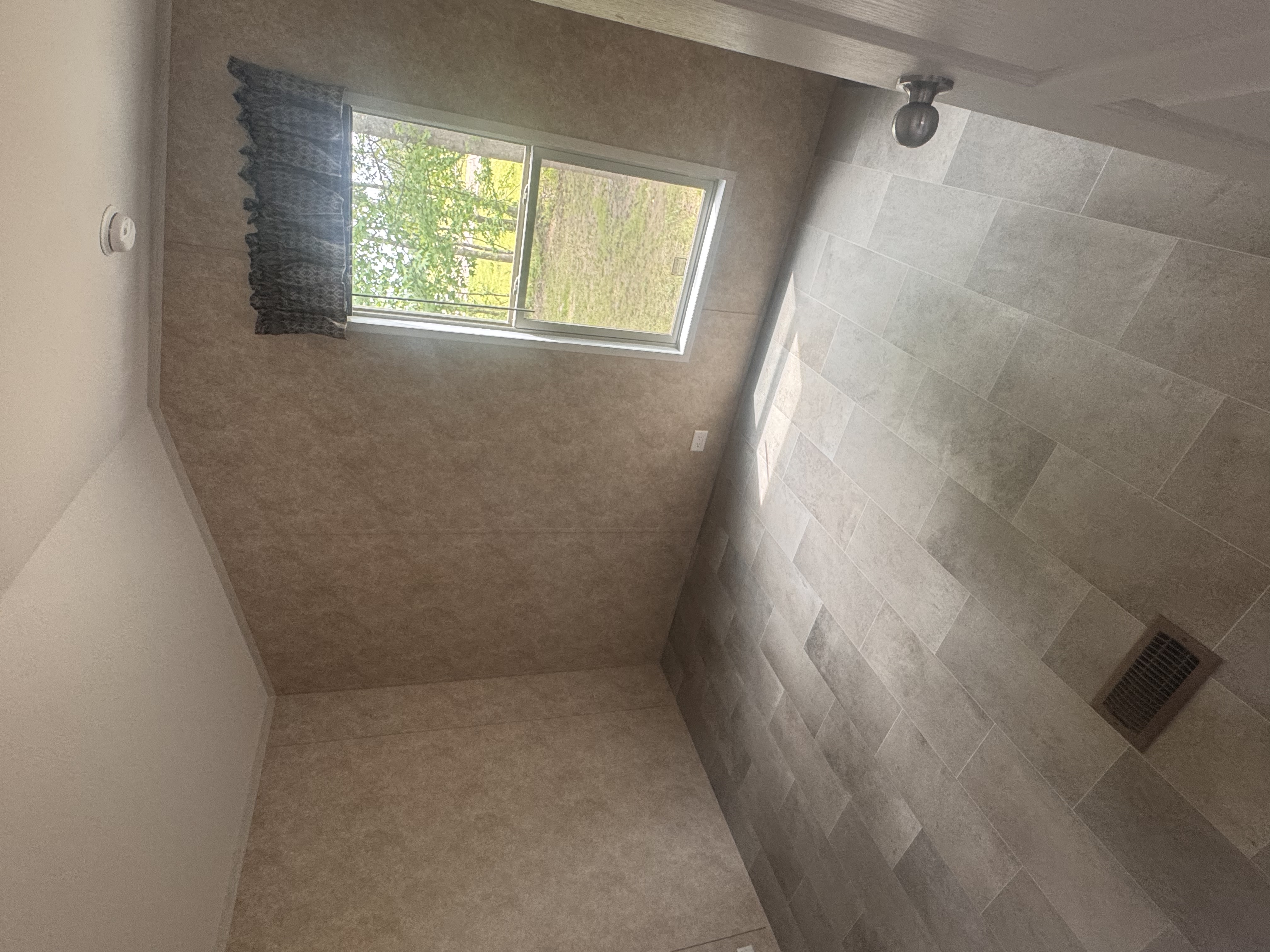 Additional Image for Lot 1